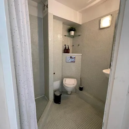 Elegant In Apartment *