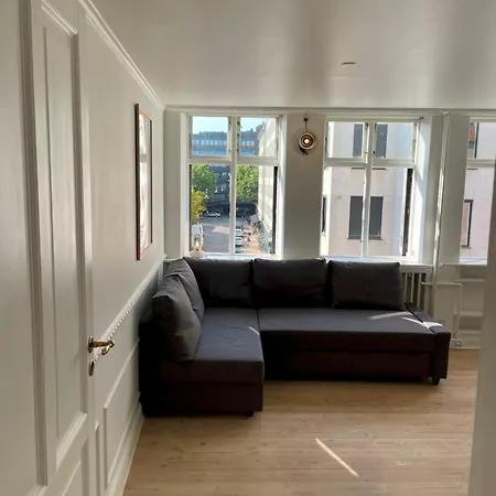 Apartment Elegant In Copenhagen